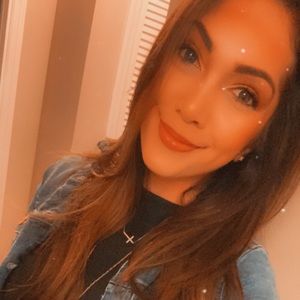 Meet your Posher, Dianelys